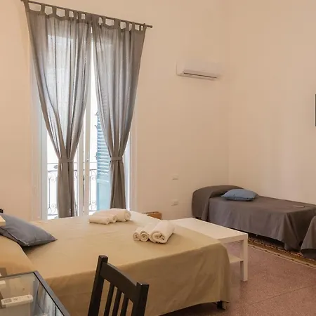 Piazza Florio Rooms-3