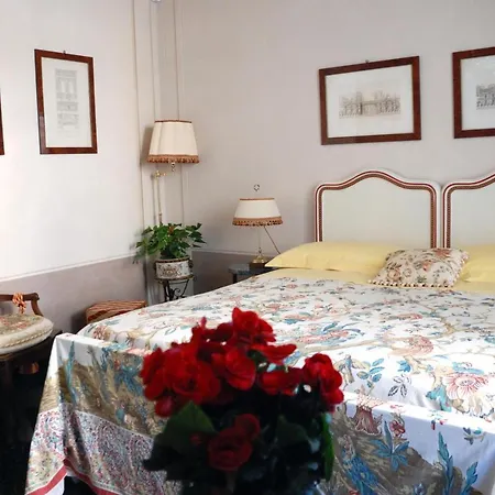 Bed And Breakfast Flowers-2
