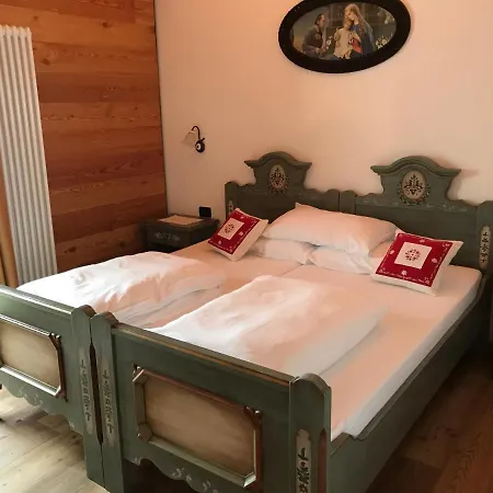 Cozy Apartment Near The Colosseum Central Rome-3
