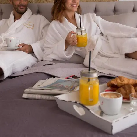 Mare Versus Luxury Suites-2