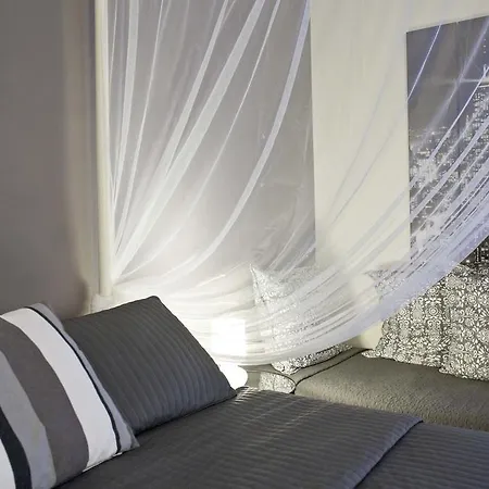 Happy Stay Guesthouse-3