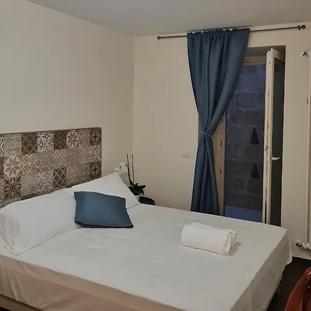 Lithos Rooms-2