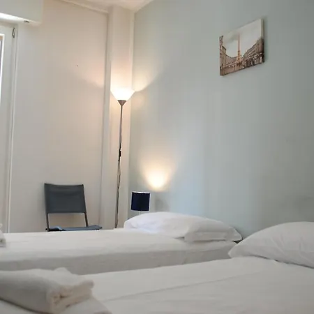 Dreaming Piazza Bra Rooms-3