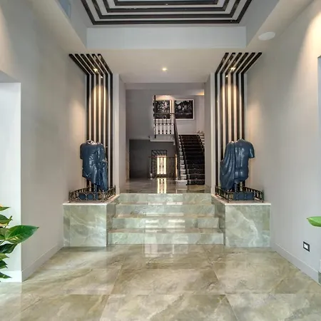 Hotel 77 Seventy-Seven - Maison D'Art Collection-3