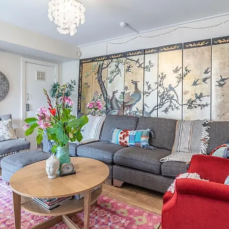 House Close To Kings Cross-2