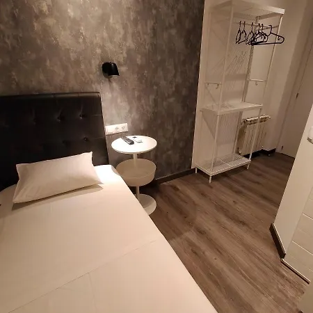 Room Pride-3