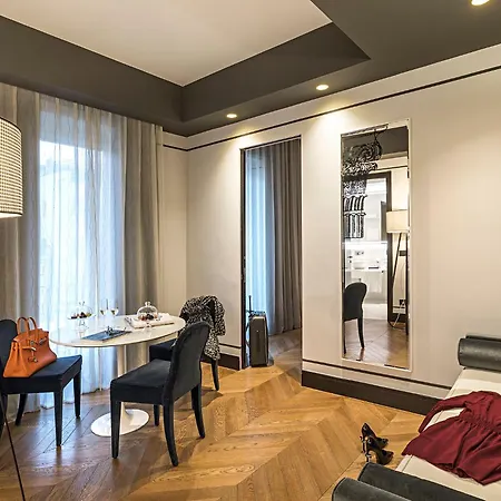 Corso 281 Luxury Suites-2