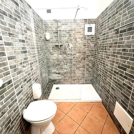 Guest House Virginia'S Rooms-Private Free Parking And Top Carignano District-3