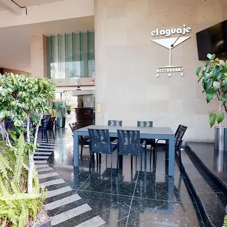 Hotel Patriotismo-3