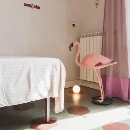 Casa Dani&Swing Bed&Books-3