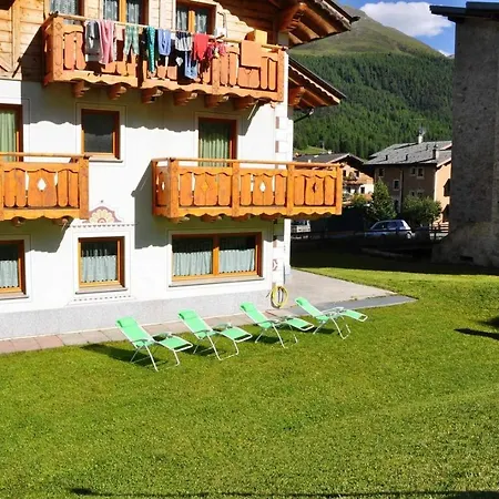 Alpen Royal By Livigno Accomodation-2