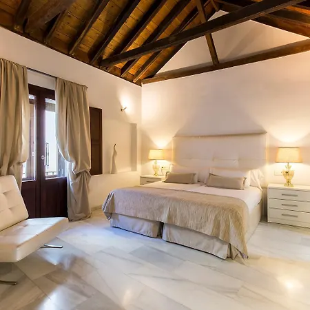 tuGuest Elvira Suites-3
