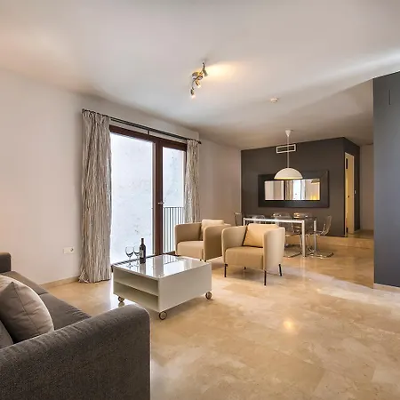 tuGuest Elvira Suites-2