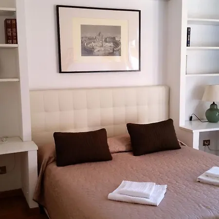 Vatican Mirum Apartment-2
