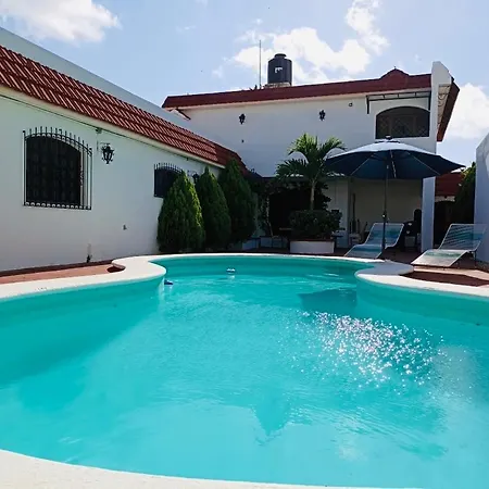 Villa Bugambilia Colonial Charm With Spacious Design And Private Pool Five Minutes From Downtown-3