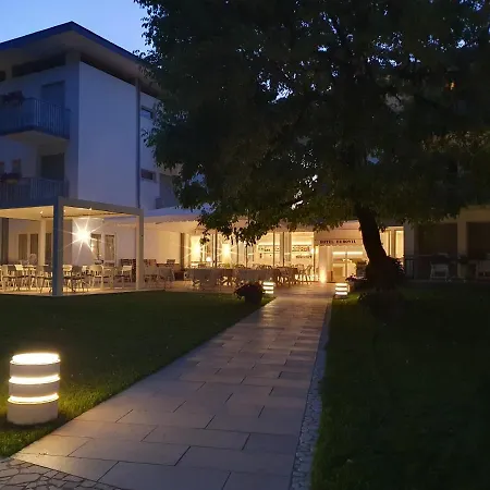 Hotel Eurovil Garni-2