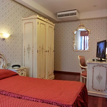 Hotel Diana-2