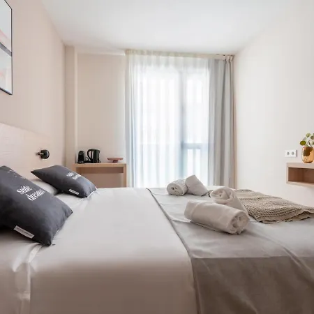 Limehome Barcelona Carrer De Besalu 82-3