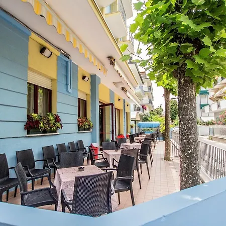 Hotel Clara Rimini-3