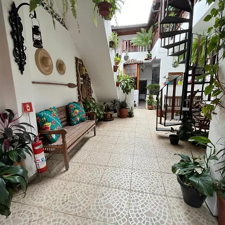 Hospedagem Villa Caiçara-3