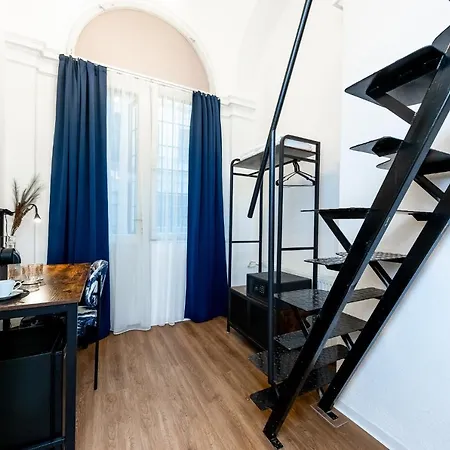 Adagio Downtown Rooms-3