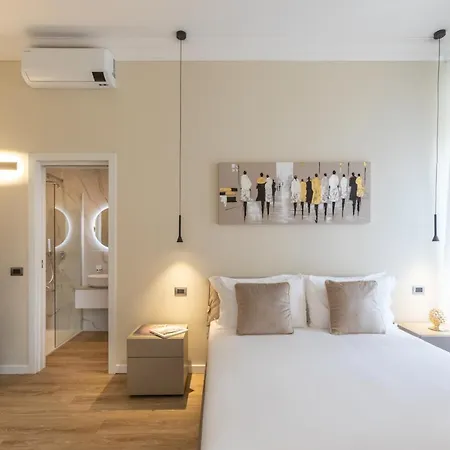 Elegantia Luxury Rooms-3