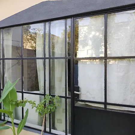 Casita Casa con parque, estacionamiento y pileta en Tigre-3