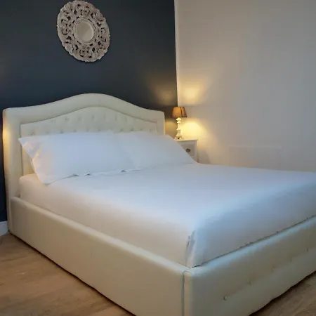 Acquaderni Rooms-3