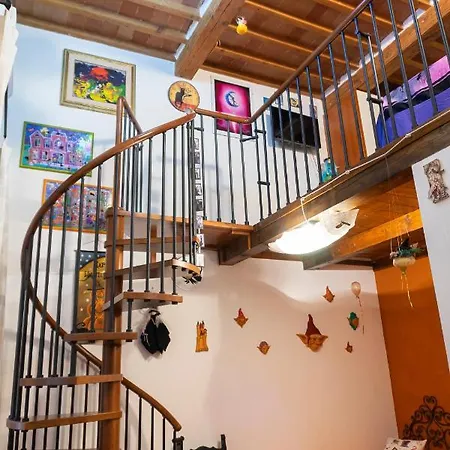 LE STREGHE rooms e art,centralissimo con garage su richiesta-3