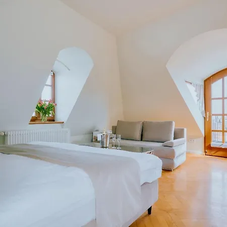 Jess Hotel & Spa Warsaw Old Town-2