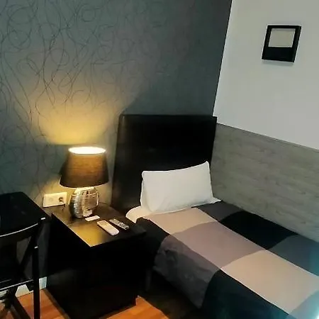 Single Rooms-2