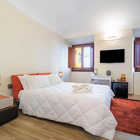 Mater Rooms & Suites-3