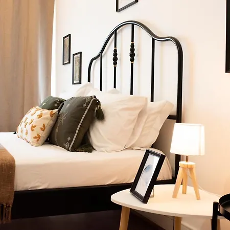 Oporto Trindade Residence-3