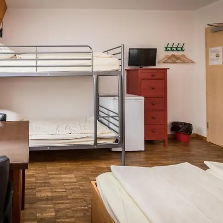 Hostel Alex 30-3
