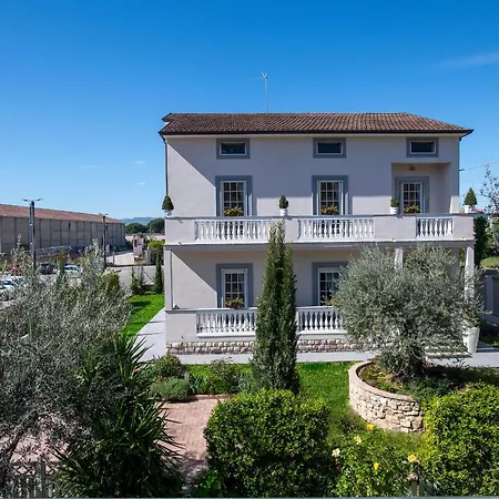 Villa Luce Assisi Rooms&Suites-3