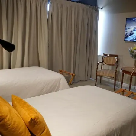 718 Rufino Petit Hotel-3