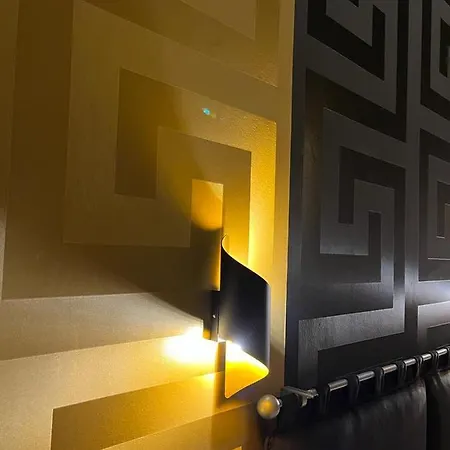 Golden-3
