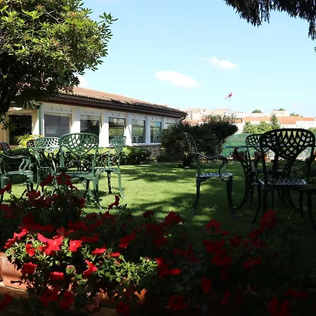 Hotel Virxe Da Cerca By Pousadas De Compostela-2
