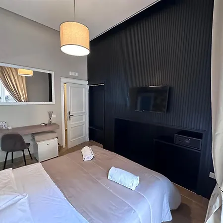 Parthenope Rooms-3