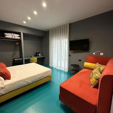 Sorrento Rooms Deluxe-3
