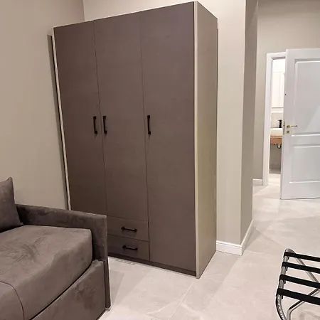 Dimora Del Plebiscito B&B-2