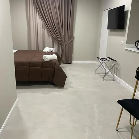 Dimora Del Plebiscito B&B-3