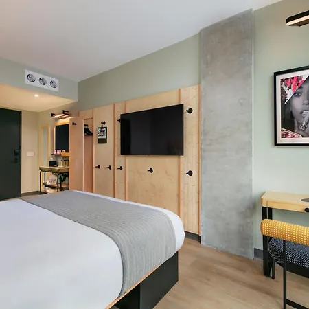 Moxy Brooklyn Williamsburg-2