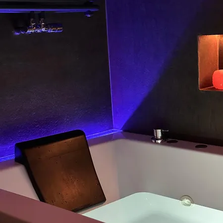 Aquarooms Suites-3