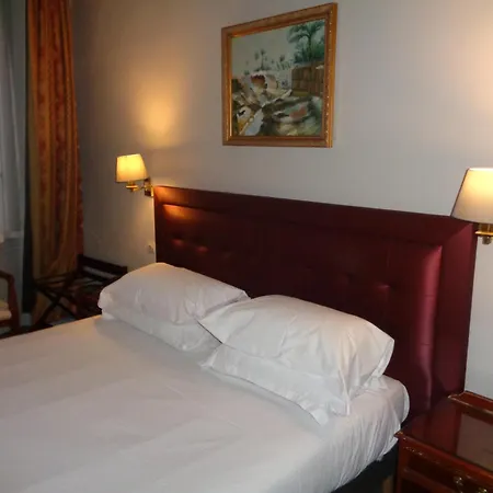 Hôtel les Degrés de Notre Dame-2