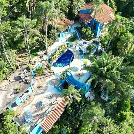 Azur Guesthouse-3