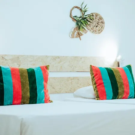 Cordova Hostel Medellin-2