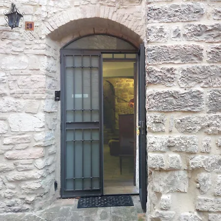 Camere Gambacorta Assisi-2