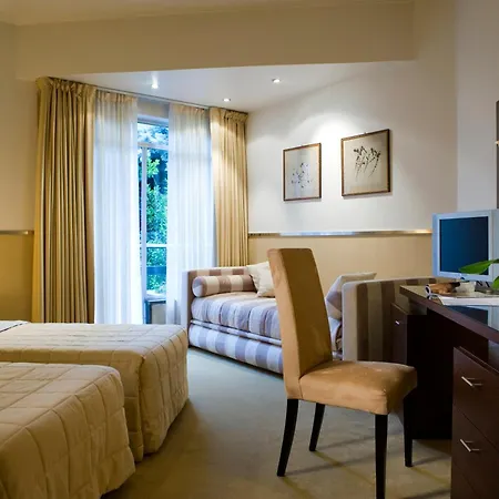 Mini Palace Hotel-2