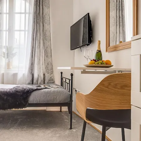 King'S Road Residence-3
